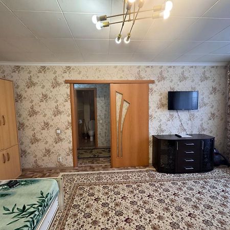 Apartment on Akhmetova 10 Alma-Ata Buitenkant foto