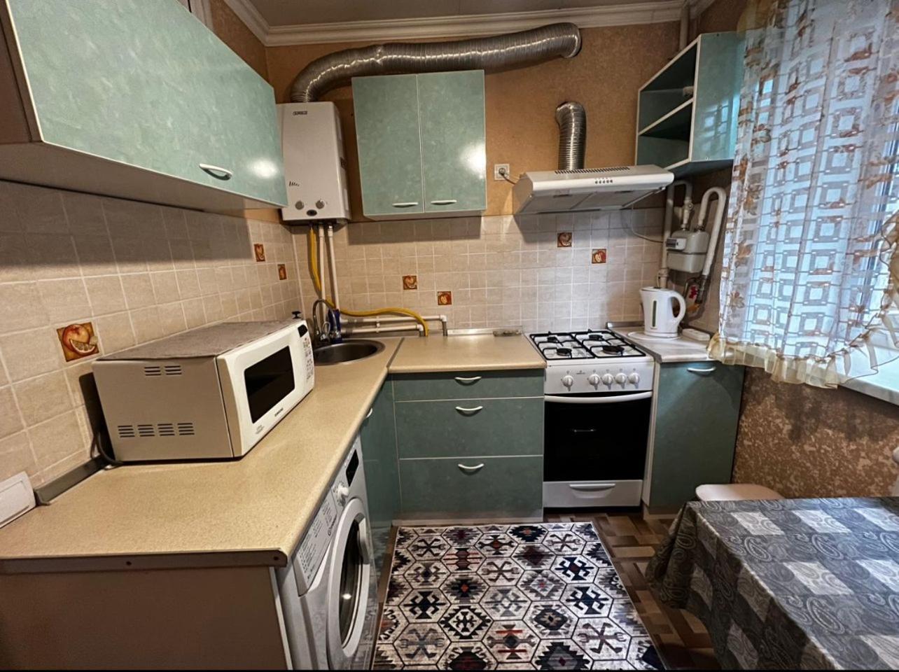 Apartment on Akhmetova 10 Alma-Ata Buitenkant foto