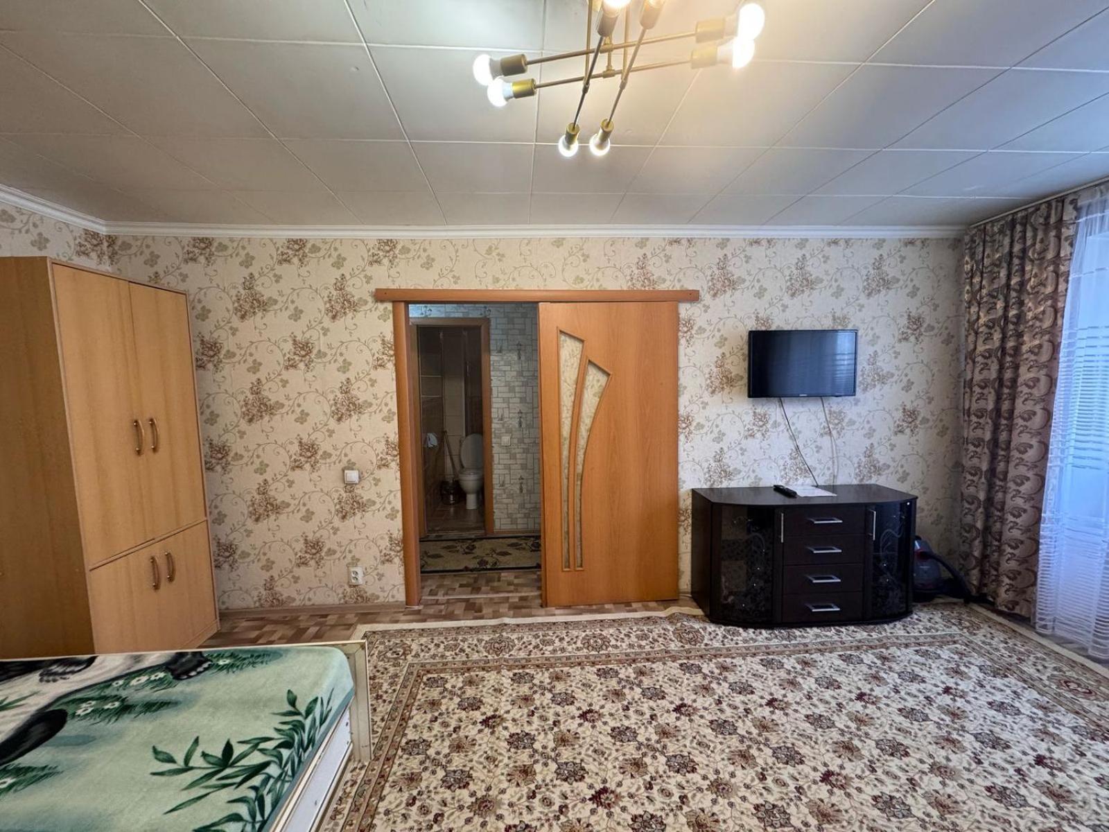 Apartment on Akhmetova 10 Alma-Ata Buitenkant foto